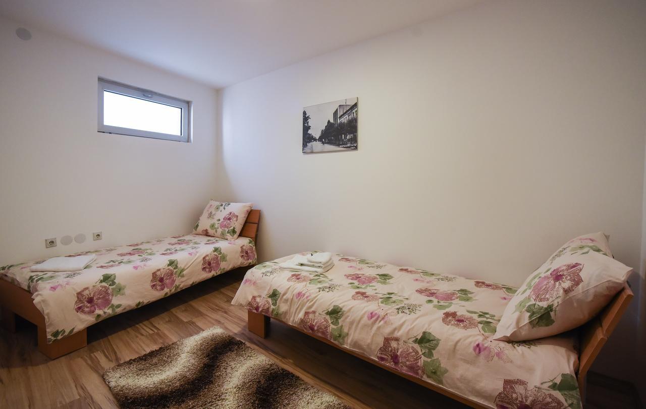 City Center Apartments Pirot Kültér fotó