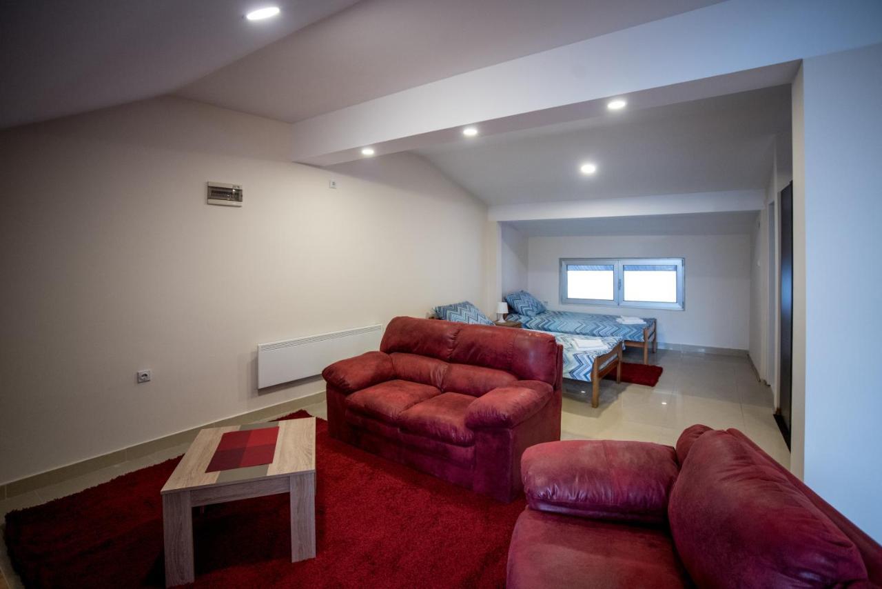 City Center Apartments Pirot Kültér fotó
